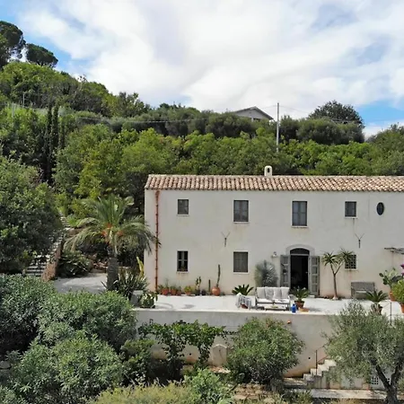 Sleeps 8 Pool *