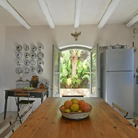 Sleeps 8 Pool * Cefalù